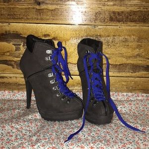 “Hiking boots” booties!!!